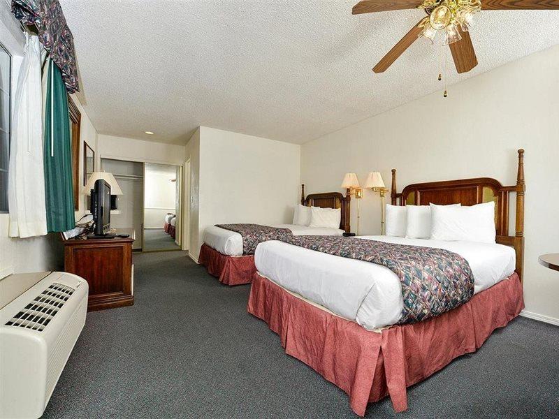 Americas Best Value Inn & Suites - Ленчестър Екстериор снимка