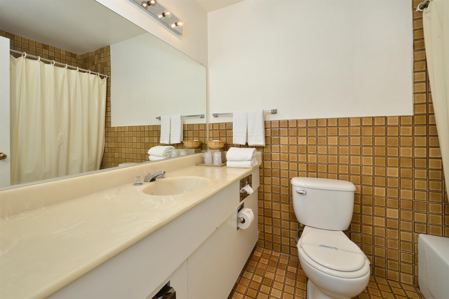 Americas Best Value Inn & Suites - Ленчестър Екстериор снимка